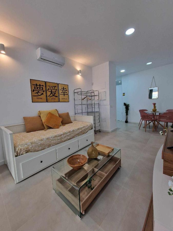Moderno Apartamento 3 En Calle Marmoles Málaga Kültér fotó